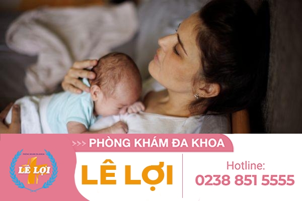 Bệnh trĩ sau sinh nên làm gì? Lưu ý khi đang cho con bú