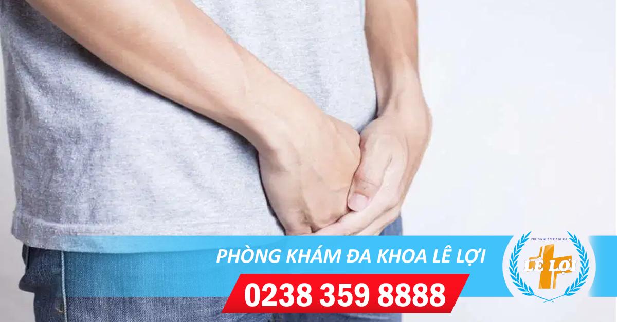 Nổi mụn cậu bé là bị gì? nguy hiểm không?
