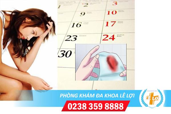 Mới hết kinh ra máu nâu, đen có sao không?